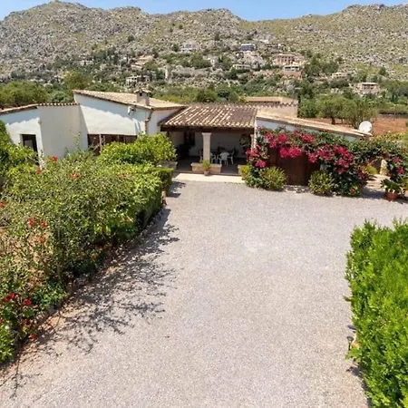Rosa Villa Pollenca